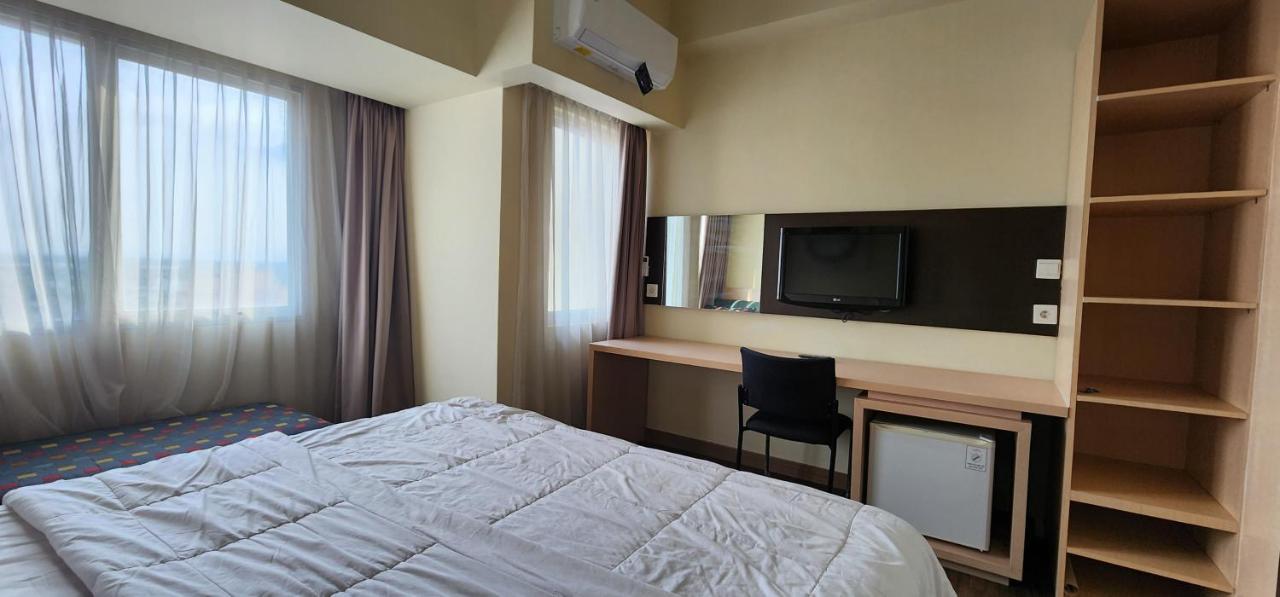 Apartemen Solo Paragon By Cariapartemen-Id Bonorejo Exteriör bild