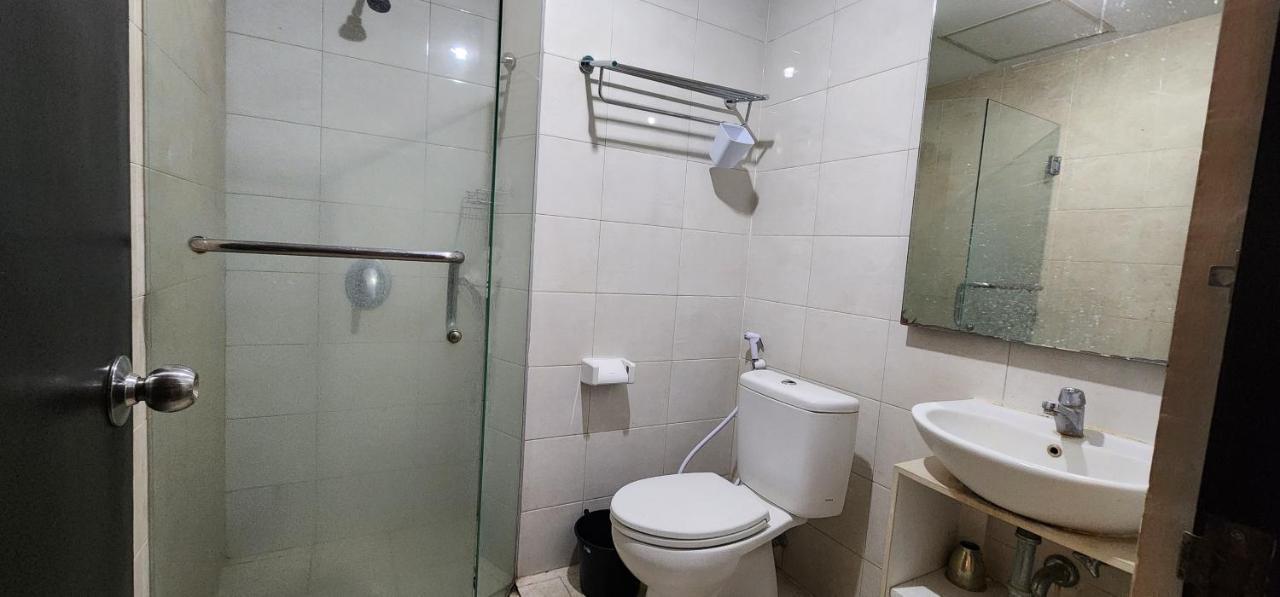 Apartemen Solo Paragon By Cariapartemen-Id Bonorejo Exteriör bild